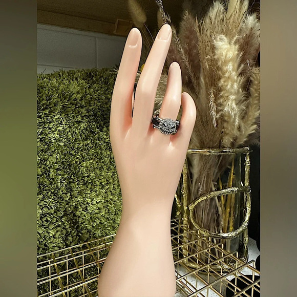 NIB-Jack Skellington Rhinestone Ring (6, 8 and 9) - Picture 2 of 6